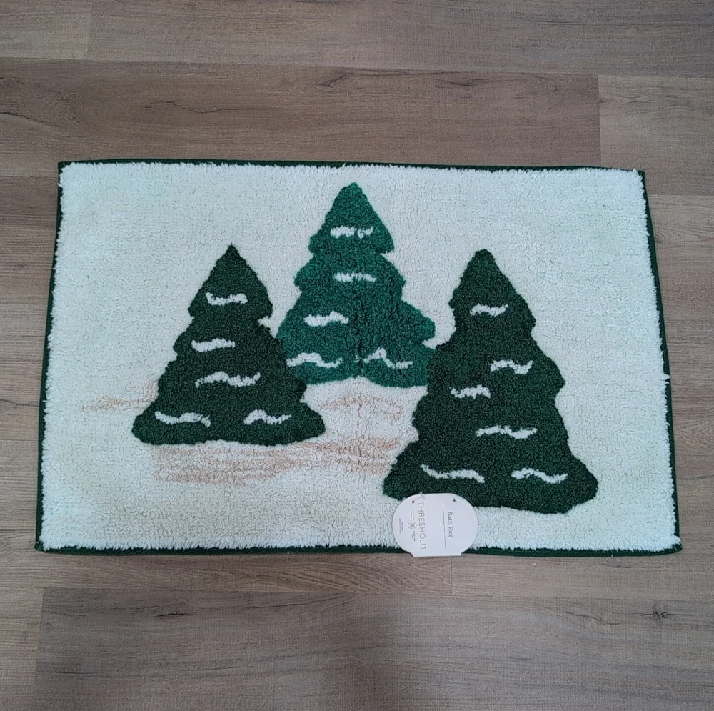 Green and White Tree Pattern Rug